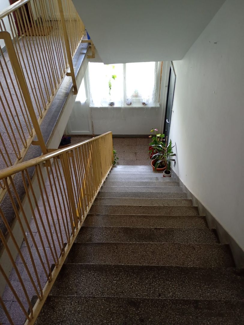 2 camere decomandate, Costin Georgian Metrou 5 min, bloc anvelopat - Poză 8