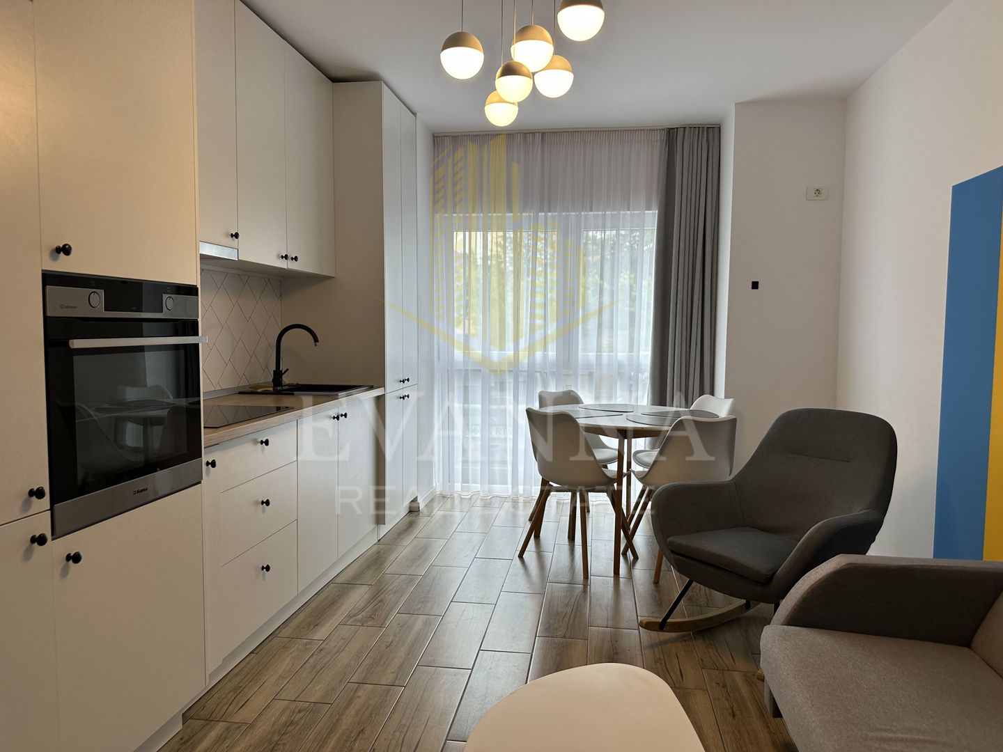 Bloc nou | Apartament 3 camere | str. Atletilor - Poză 1