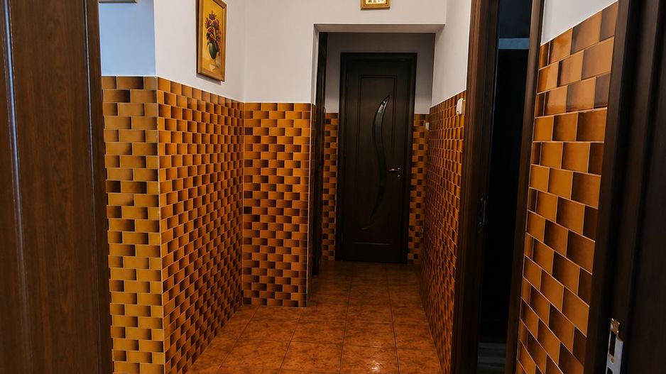 Apartament 3 camere, etaj 1,Bd Timisoara - Poză 3
