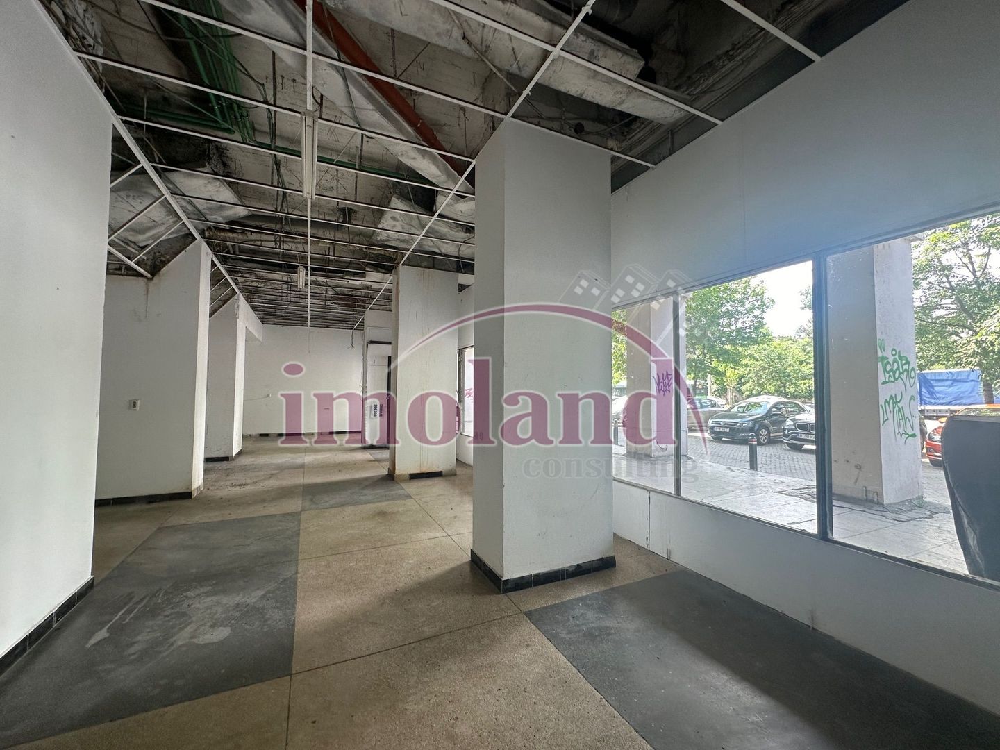 Inchiriere - Spatiu Comercial - 258mp - Calea Grivitei - Poză 1