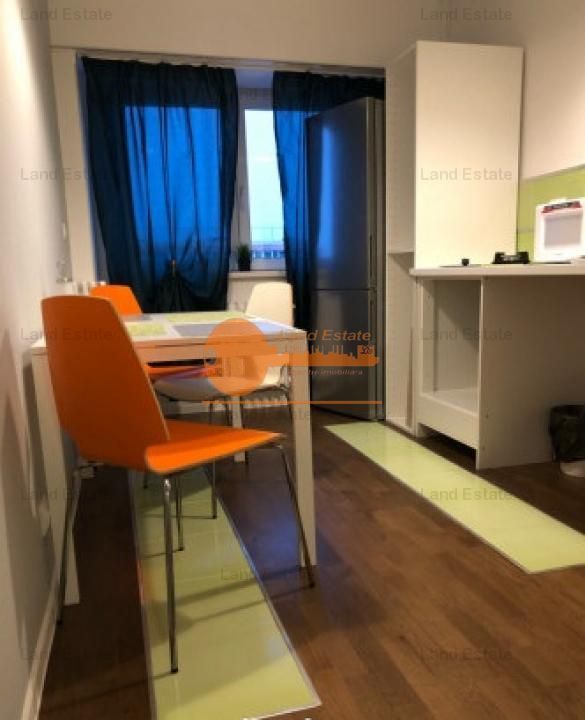 APARTAMENT CU 3 CAMERE - Poză 2