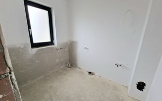 Duplex spatios despartit prin camera tehnica cu 5 camere | Urseni - Poză 3