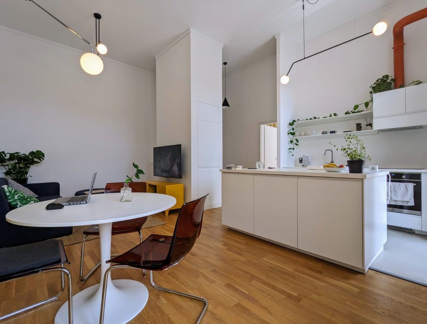 Marmura Residence | Inchiriere apartament 2 camere | Grădină privată - Poză 2