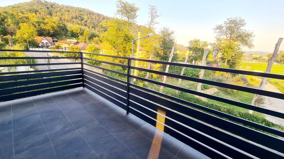 Apartament 3 camere de vanzare - Poză 9