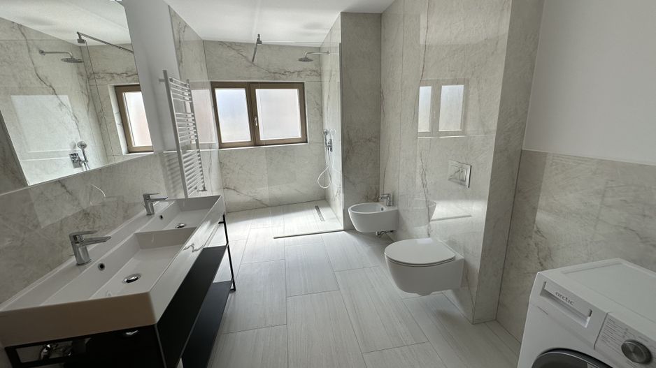 Apartament bloc nou 3 camere - parcare subterana - Poză 10