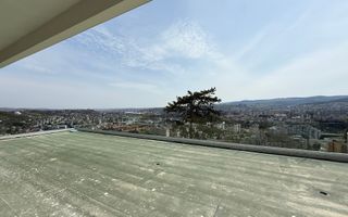 Casă generoasă cu panoramă și 256 mp terasă circulabilă - Poză 16