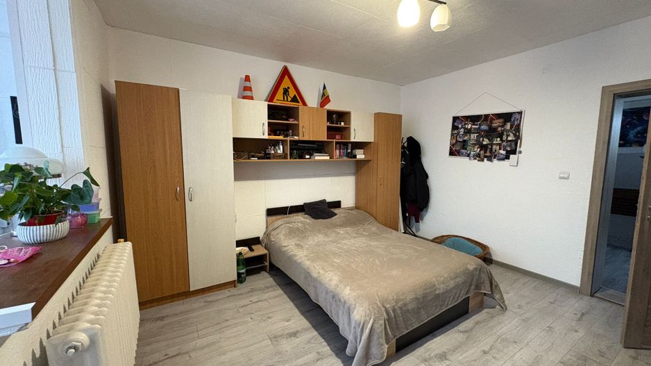 Casa tip duplex - 4 camere, balcon si curte proprie - Zona Lazaret - Poză 9