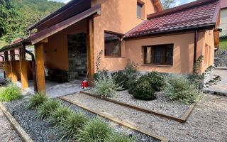 Casa de vanzare - zona Ferneziu - Poză 16