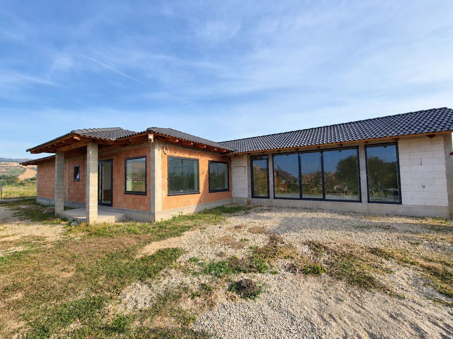 Casa noua de vânzare in Vintu de Jos - Poză 1