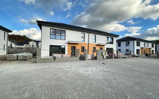 Viață modernă, sustenabilă–Case 4 camere, teren 250 mp, 165.000 Euro - Poză 2