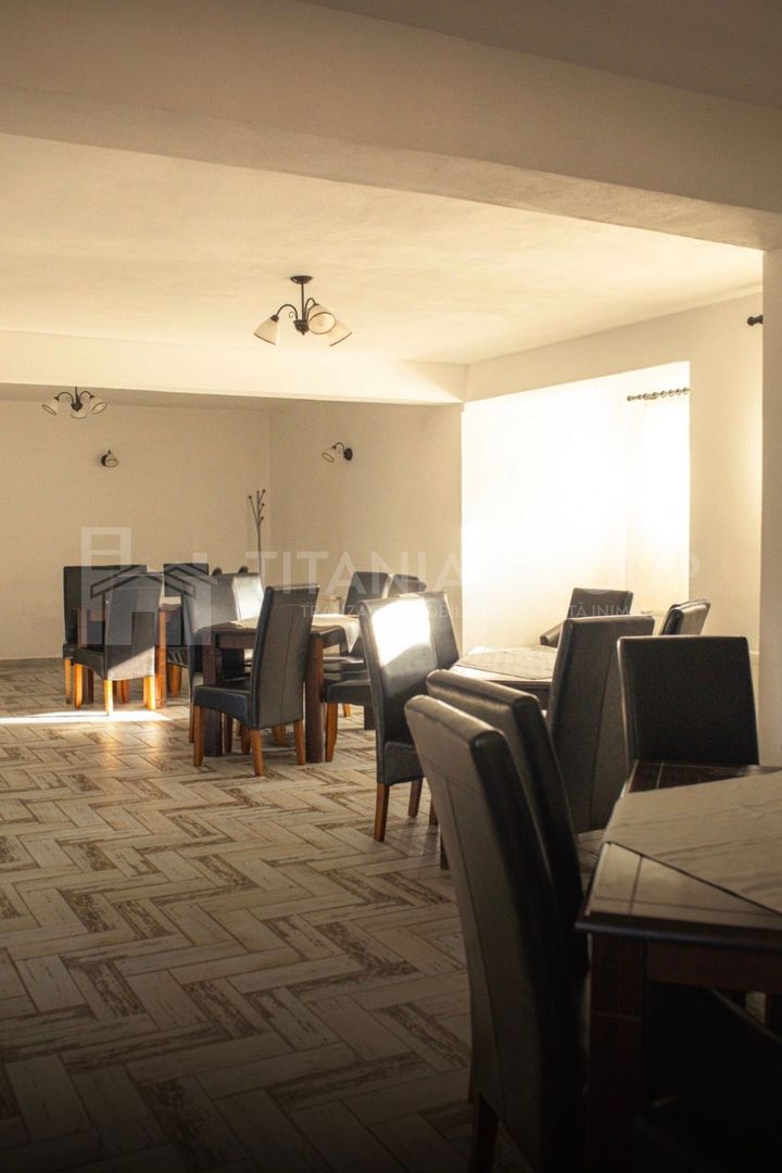 PENSIUNE DE VÂNZARE, TEREN 2.000 MP, 17 CAMERE, MOIECIU DE JOS - Poză 5