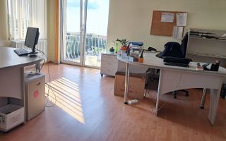 Apartament de 5 camere în Vilă - Zona Bună Ziua!! - Poză 2