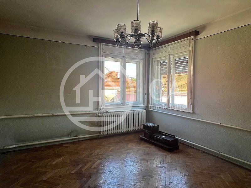 Apartament cu 3 camere de vanzare zona Muzeul Tarii Crisurilor Oradea - Poză 8