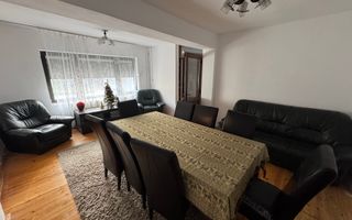 Casa individuala in oras cu teren 1000mp - Poză 3