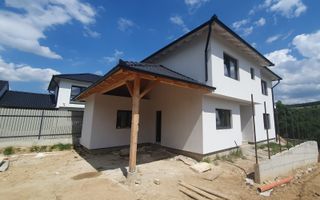 Casa de vanzare la Poplaca . Comision 0% - Poză 2