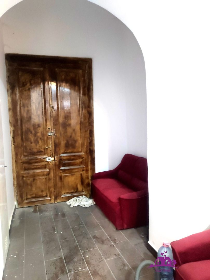 Spatiu birou central - Poză 6