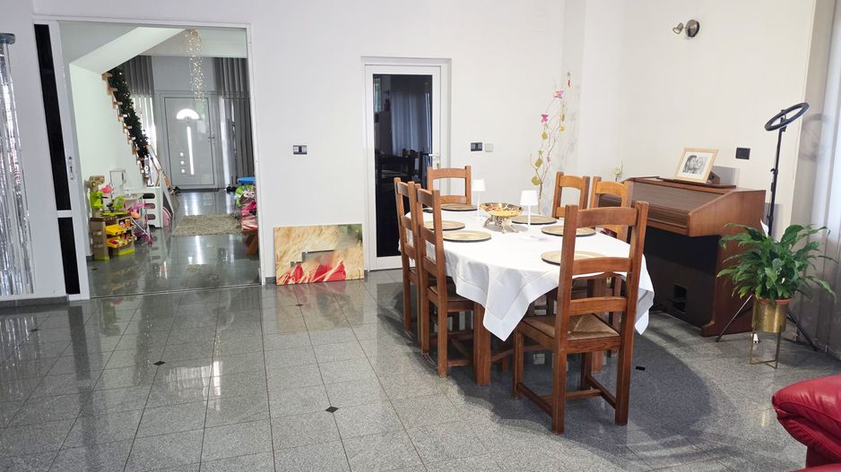 Oportunitate pentru clinică sau centru medical, 710 mp utili - Poză 12