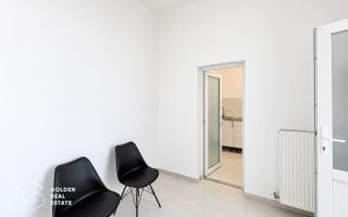 Apartament 2 camere, recent renovat, etaj 1, Bulevardul Revolutiei - Poză 2