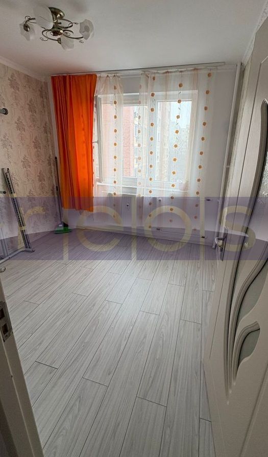 DE VANZARE AP 3 CAMERE ROMANCIERILOR | METROU - Poză 2