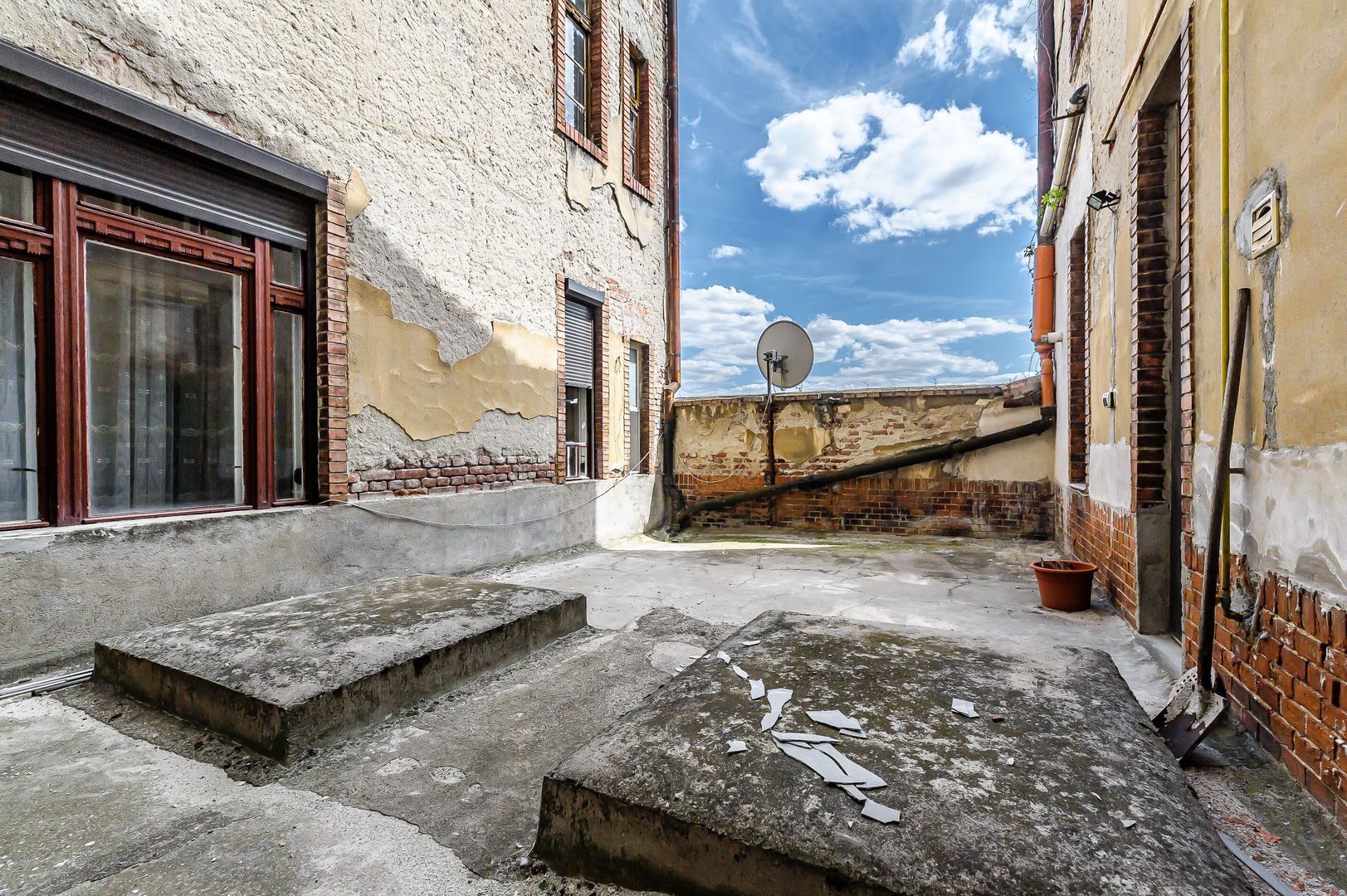 Apartament în Palatul Bohuș, lângă Teatrul de Stat. - Poză 9