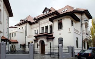 Vila interbelica de vanzare- inchiriata Ambasada - Poză 4