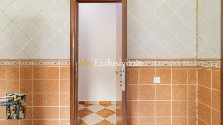 Duplex 4 camere 2 bai - complex inchis  - Sos Oltenitei - Poză 9
