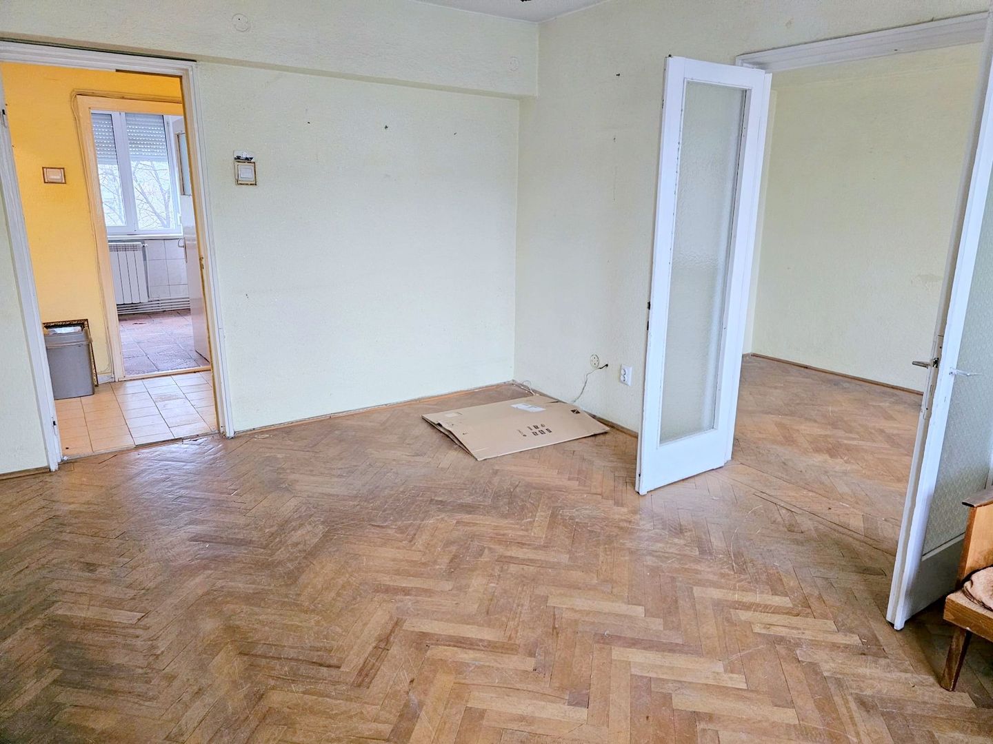 Actualizare oferta  - 69.500 euro - Apartament cu 4 camere, Mazepa 1 - Poză 1