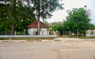 Teren 2240 mp intravilan + casa batraneasca Hintesti-Basangesti - Poză 1