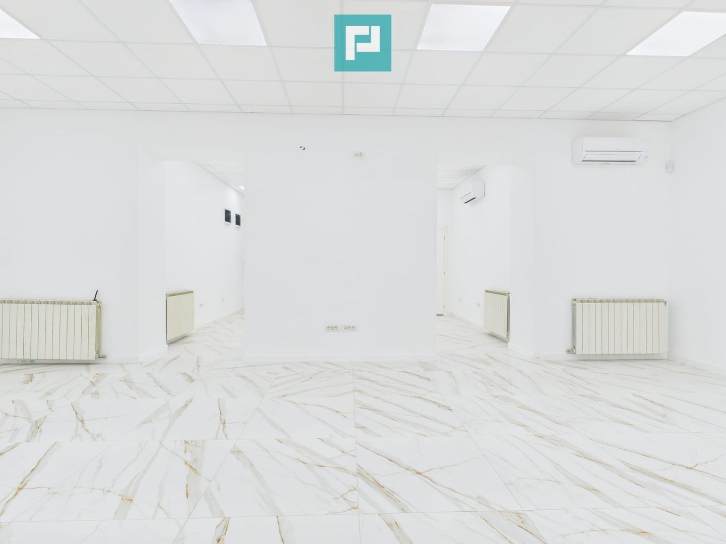 Apartament spectaculos ultracentral de închiriat - Poză 2