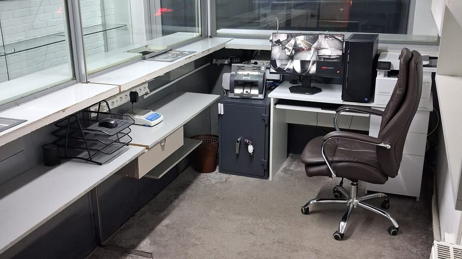 Spațiu comercial complet echipat - Poză 3