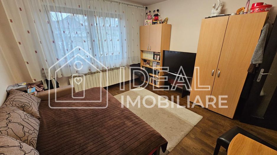Casa Mobiltata-Utilata cu 4 camere,  pe Pictor Brana - Poză 5