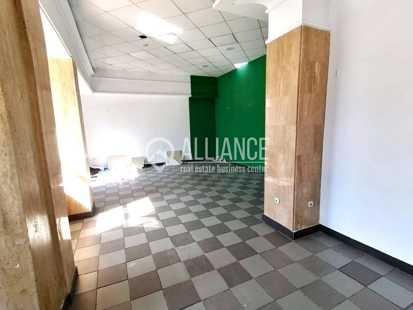 CENTRU (COD10) - Spatiu comercial de inchiriat - Poză 2