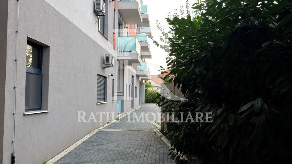 Spațiu comercial de închiriat | Ultracentral | Oradea - Poză 9