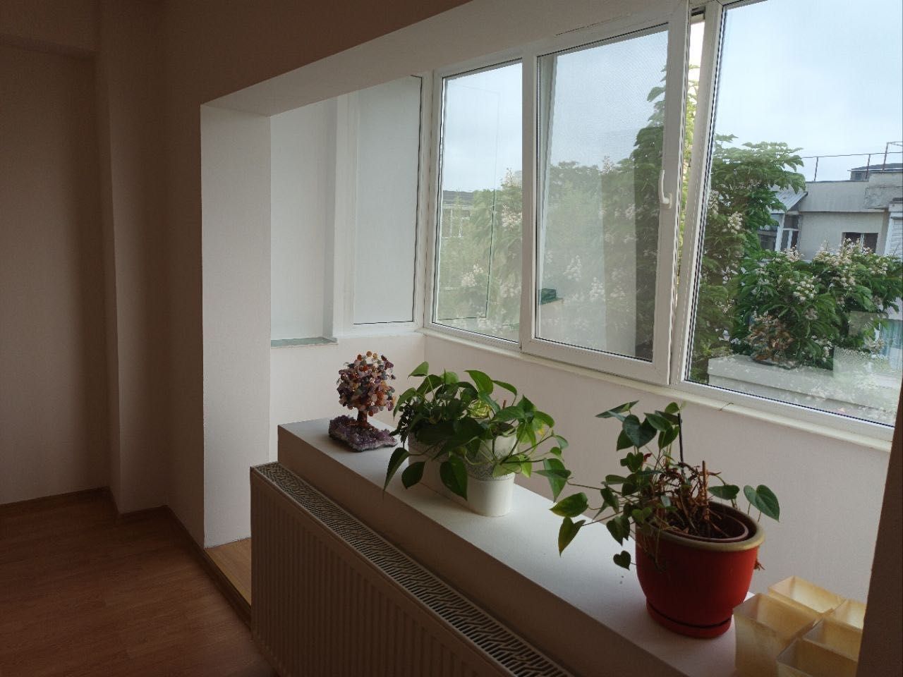 APARTAMENT  RENOVAT LUMINOS ZONA TEI - Poză 3