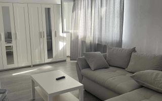 Apartament modern complet renovat 2 camere 55 mp utili in Terezian - Poză 1