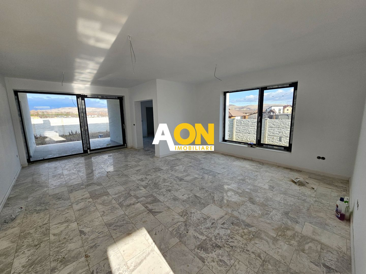 Casa individuala de vanzare, 4 camere, 2 bai, 448mp teren - Poză 4