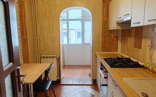 Prima inchiriere! Ap. 2 decomandat, et.2-Podul de Fier -470euro - Poză 2