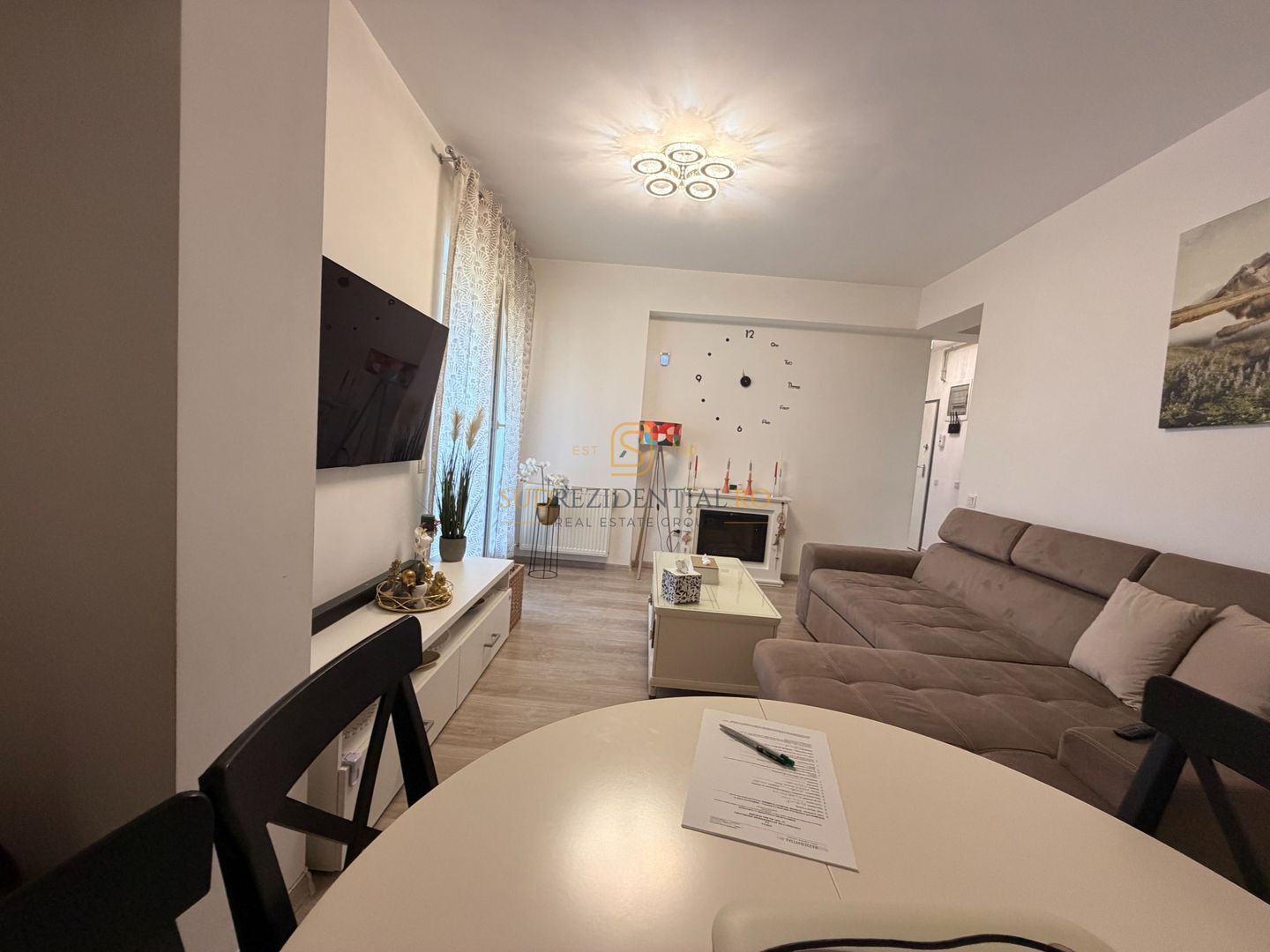 Confort și Eleganță: Apartament 3 Camere în Inima Sectorului 4 - Poză 4