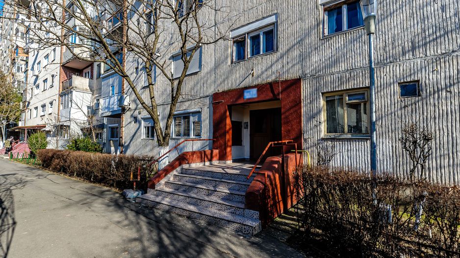 Vândut! Apartament cu 3 camere zona Lebăda cartier Aurel Vlaicu - Poză 11