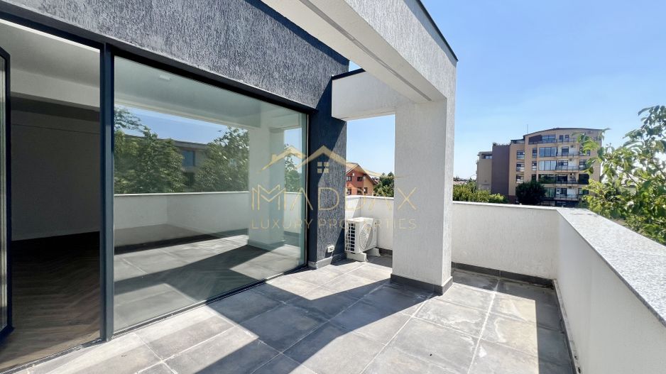 Vilă **6 camere  **451mp // Zona Iancu Nicolae - Poză 107