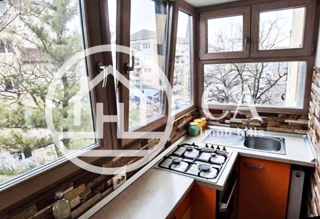 Apartament de vanzare cu 4 camere in Rogerius, Oradea - Poză 7