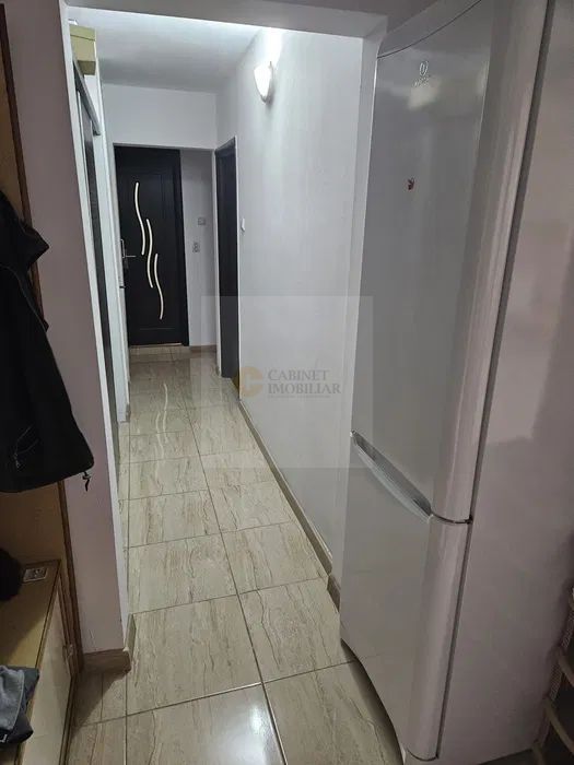 3 camere | Etaj5/8 | Decomandat | Centrala Proprie | 1981 - Poză 3