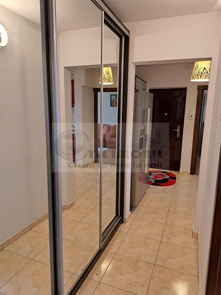 Apartament cu 3 camere decomandat - Zona Carrefour Felicia - Etaj 2 ! - Poză 2