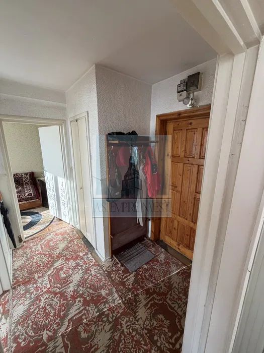 Apartament 3 camere , 60mp, Etj 2/3 - zona Râșnov/ISR - Poză 3