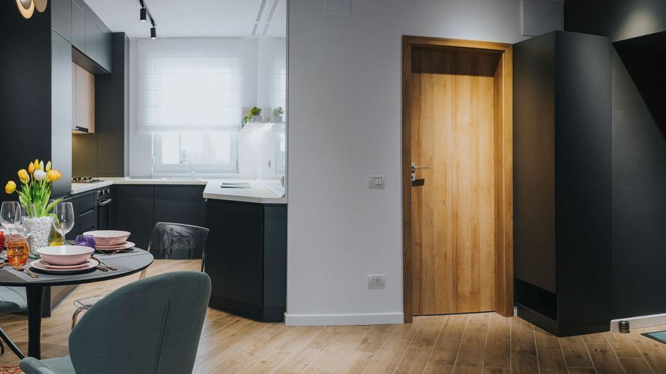 2 camere, ultracentral, Oradea. 185 000 E + TVA. Comision 0 - Poză 2