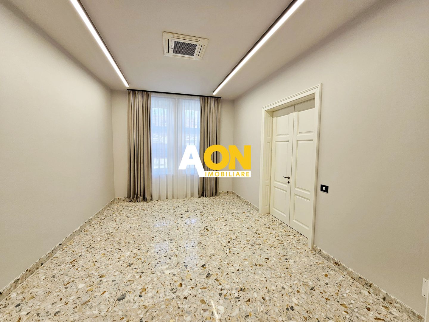 Spatiu de birouri,2 camere, ultracentral, 45 mp - Poză 4