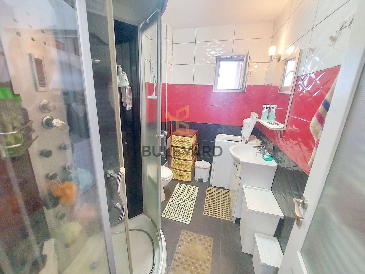 Apartament cu 3 camere, zona Terra! - Poză 11