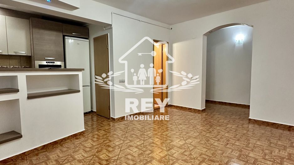 Apartament 4 camere cu garaj zona Strand- V.Aurie - Poză 22