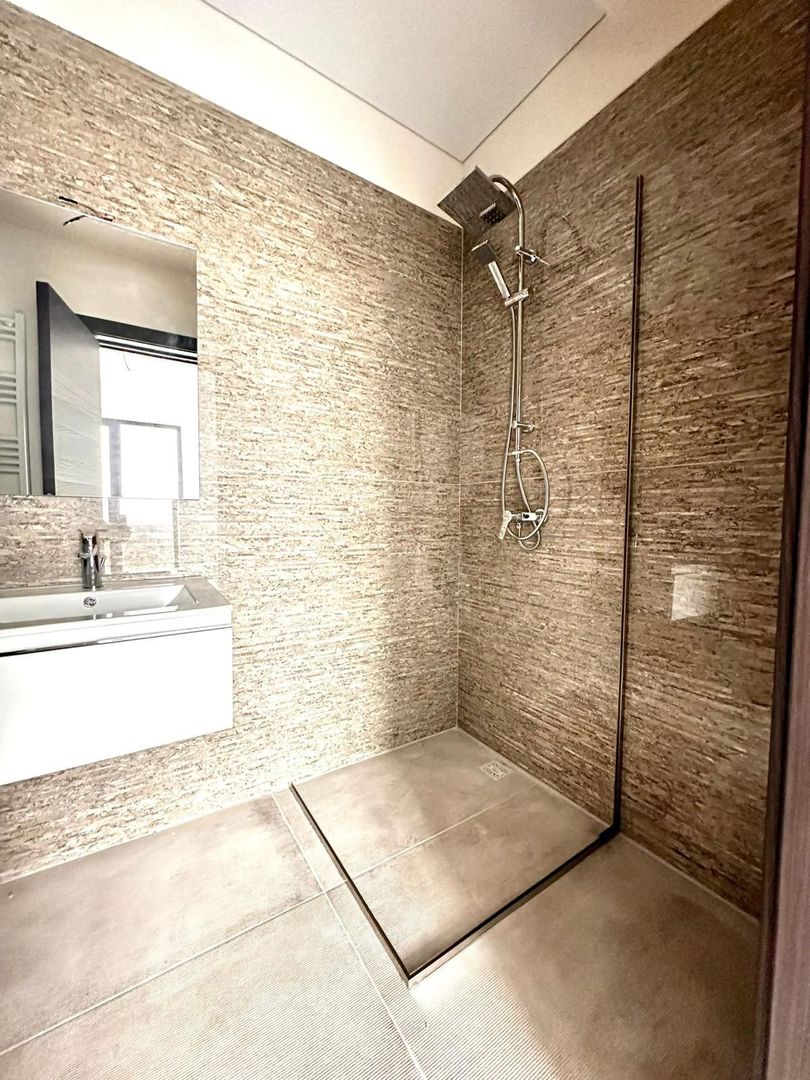 Mamaia nord - 3 Camere de Vanzare- vedere frontala mare - Poză 5