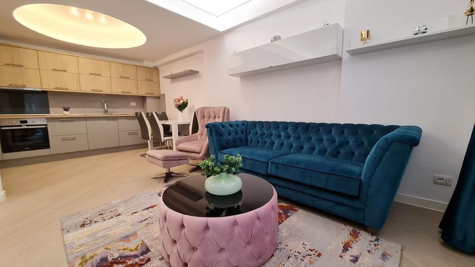 Apartament de Lux de Închiriat în Cortina North - Poză 1